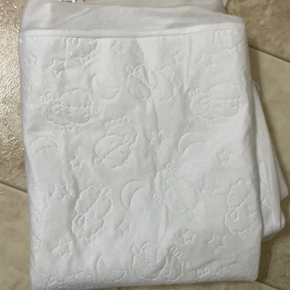 Water proof crib cover mattress protector